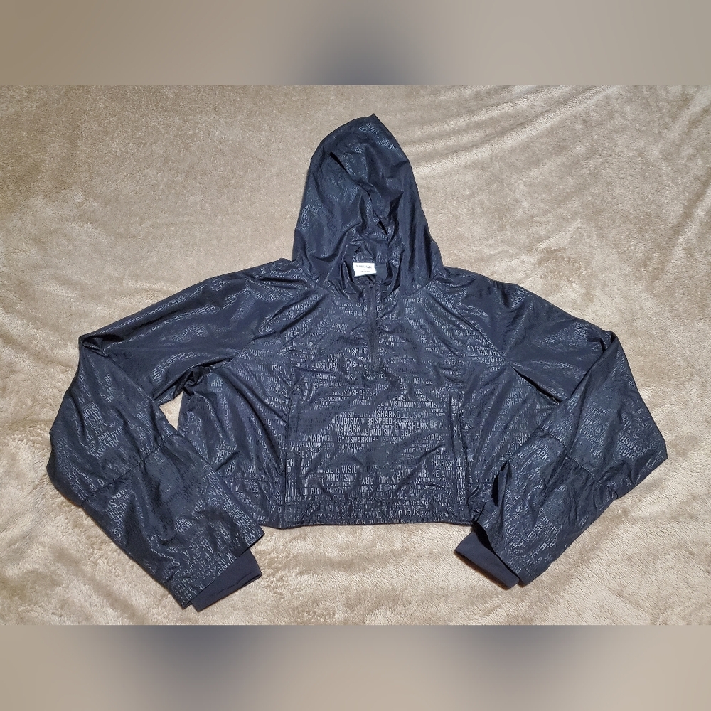 EUC Womens Gymshark Cropped Hooded Windbreaker Sz Large Black 1/4 Zip AOP